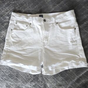 Gap White Shorts